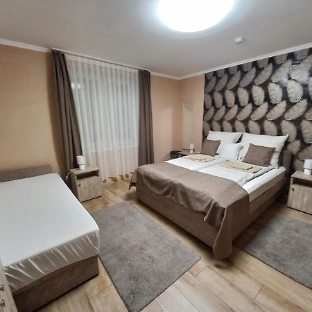 Ilona Apartman ยูลา ภายนอก รูปภาพ