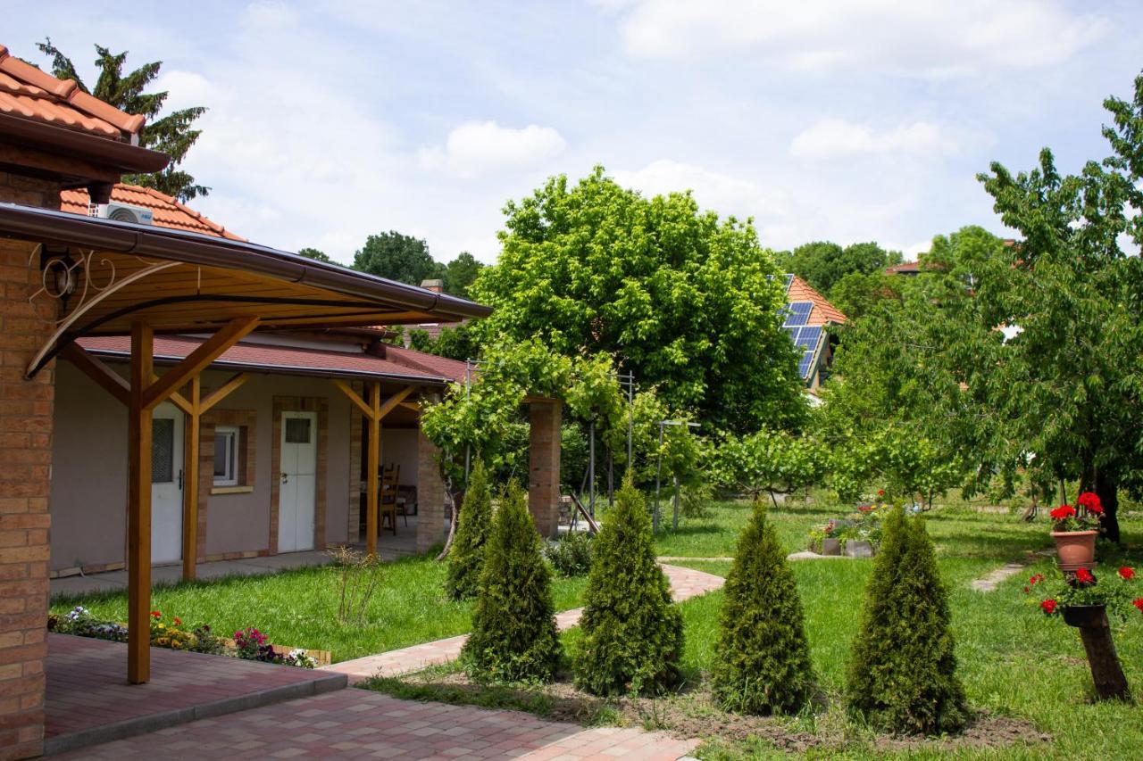 Ilona Apartman ยูลา ภายนอก รูปภาพ